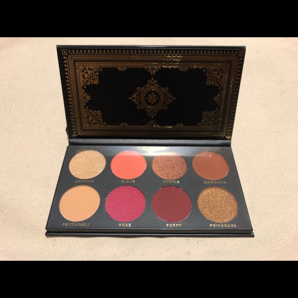 Ace Beaute: Grandiose Eyeshadow Palette